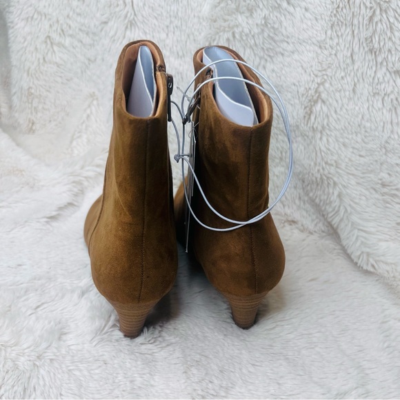 Women’s Frances Ankle Boots New by Universal Thread - Picture 5 of 6